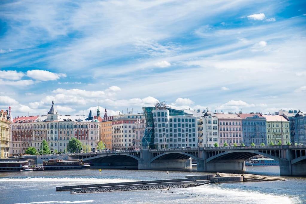Capitol Deluxe Apartment Прага Экстерьер фото